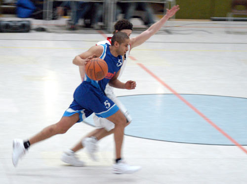 Plenty of space in front of the subjects